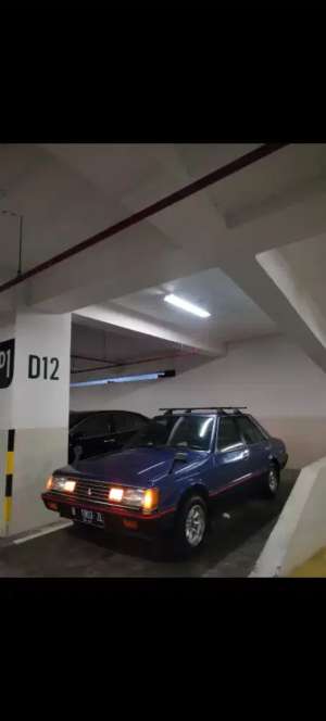 Mitsubishi Lancer SL lokasi di  , tersedia melalui melalui situs Olx