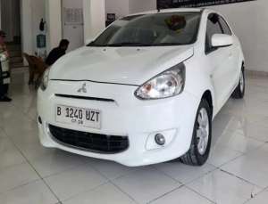 Mitsubishi Mirage exceed 2013 lokasi di  , tersedia melalui melalui situs Olx