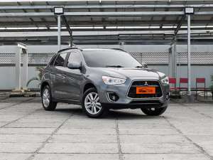 Jual bekas Mitsubishi Outlander Sport 2014abu abu mulus,lokasi di  