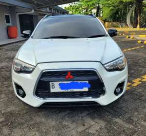 MITSUBISHI OUTLANDER SPORT PX MATIC lokasi di  , tersedia melalui melalui situs Olx