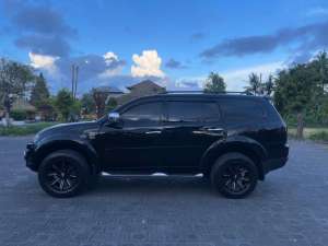 Mitsubishi Pajero Sport 2014 Diesel lokasi di  , tersedia melalui melalui situs Olx