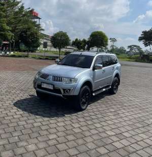 Mitsubishi Pajero sport Exceed 2010 lokasi di  , tersedia melalui melalui situs Olx