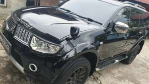 Mitsubishi Pajero Sport EXCEED 4x4 Matic lokasi di  , tersedia melalui melalui situs Olx