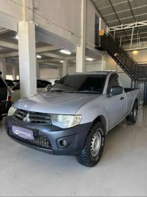 MITSUBISHI STRADA CR 2.5 SC 2014 lokasi di  , tersedia melalui melalui situs Olx