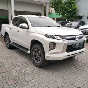 Jual bekas MITSUBISHI TRITON DC 2.4L EXCEED MT 4X4 2022 NIK 2022 NOPOL T ORIGINA,lokasi di Jakarta Timur