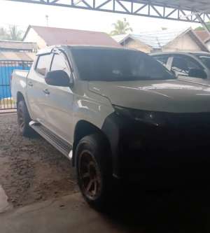 Mitsubishi triton DC HDX 4x4 mt 2021 lokasi di  , tersedia melalui melalui situs Olx