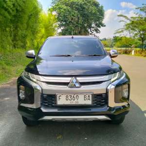 Jual bekas MITSUBISHI TRITON DOBEL CABIN ULTIMED 2.4 4X4 AT 2020,lokasi di Jakarta Timur
