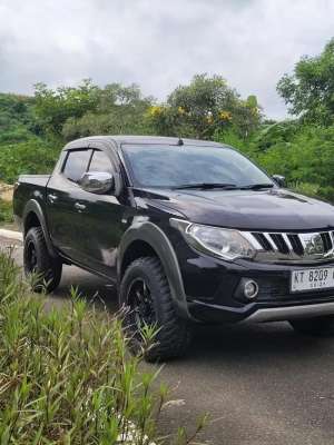 Mitsubishi Triton GLS Hitam lokasi di  , tersedia melalui melalui situs Olx
