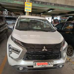 Mitsubishi xpander putih kristal lokasi di  , tersedia melalui melalui situs Olx