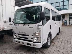 Jual bekas Mobil Baru Elf Microbus Long 20 Kursi new Armada Ready stok,lokasi di Jakarta Barat