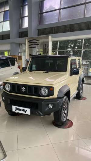 Jual bekas Mobil Baru Jimny,lokasi di Jakarta Selatan
