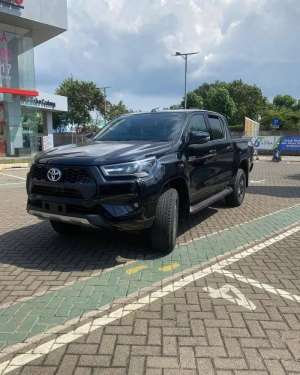 Jual bekas Mobil Baru Toyota Hilux Double Cabin Diesel 4x4,lokasi di  