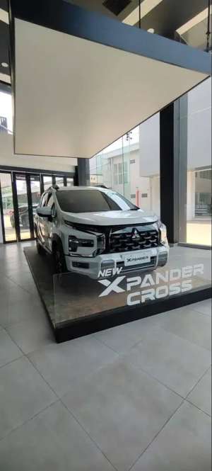 Jual bekas Mobil Baru Xpander Cross,lokasi di  