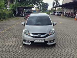 Jual bekas MOBILIO PR3STIGE AT 2014,lokasi di  