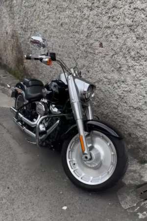 Jual bekas motor harley davidson,lokasi di  