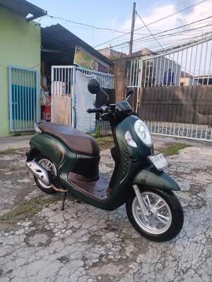 MOTOR HONDA SCOPPY lokasi di  , tersedia melalui melalui situs Olx