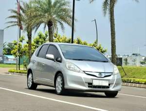 Jual bekas Mulus TDP 13jt Jazz 1.5 S Matic 2013 Siap Pakai,lokasi di Tangerang Kab.