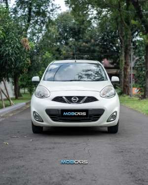 Jual bekas MURAH MERIAH MARCH XS Matic 2012,lokasi di  