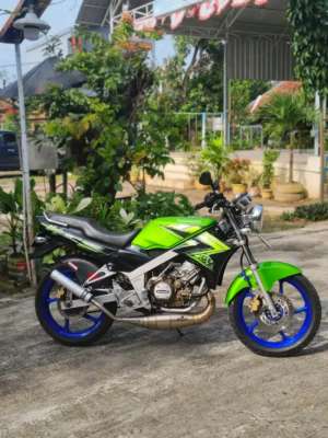 Jual bekas Ninja R 2015 lengkap,lokasi di  