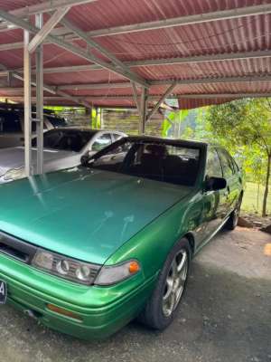 Nissan cefiro MT 1990 lokasi di  , tersedia melalui melalui situs Olx