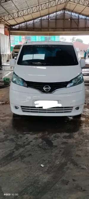 Nissan evalia 2016 lokasi di  , tersedia melalui melalui situs Olx