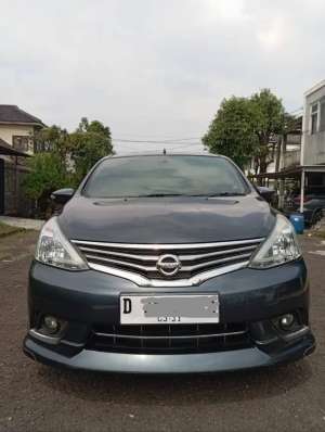 Jual bekas Nissan Grand Livina HWS AT 2015,lokasi di Cimahi Kota