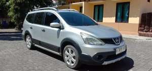 Jual bekas Nissan Grand Livina X-Gear 2017 Siap Pakai,lokasi di Salatiga Kota