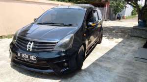Jual bekas Nissan Livina 2011 Bensin,lokasi di Bekasi Kab.