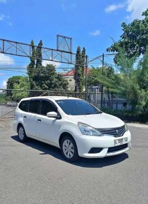 Nissan Livina 2014 Bensin lokasi di  , tersedia melalui melalui situs Olx