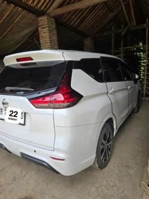 Nissan Livina 2021 Bensin lokasi di  , tersedia melalui melalui situs Olx