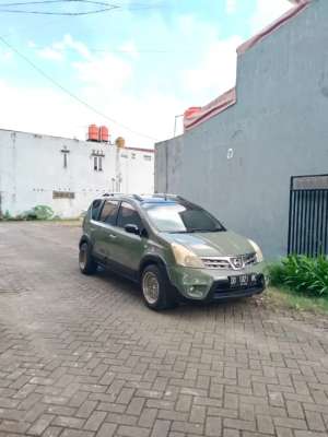 Nissan livina xgear lokasi di  , tersedia melalui melalui situs Olx