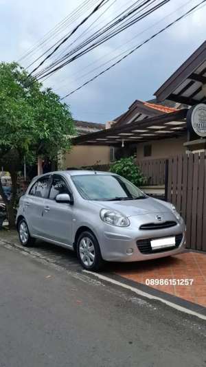 Nissan March 2013 Bensin lokasi di  , tersedia melalui melalui situs Olx