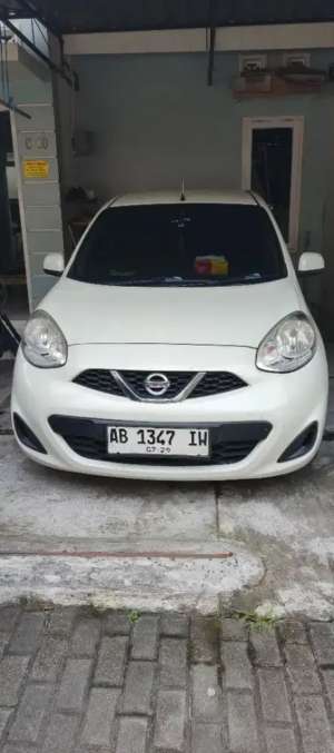 Nissan March MT 2017 Km Rendah lokasi di  , tersedia melalui melalui situs Olx