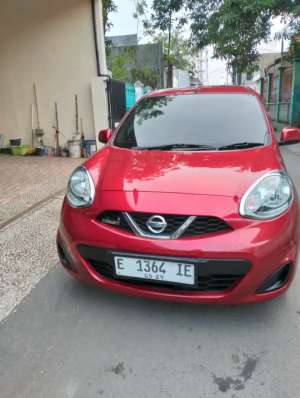 Jual bekas Nissan March Nismo metik tahun 2015,lokasi di  