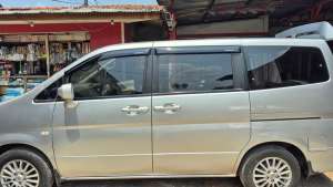 Jual bekas Nissan Serena 2011 Bensin,lokasi di Tangerang Kota