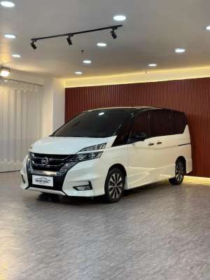 Jual bekas Nissan Serena Highway Star 2.0,lokasi di  