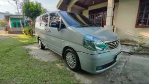 Nissan Serena HWS 2009 lokasi di  , tersedia melalui melalui situs Olx