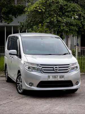 Jual bekas Nissan Serena x matic 2015 silver,lokasi di Bandung Kota