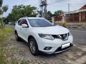 Jual bekas Nissan X-Trail 2.5 Matic 2014,lokasi di  