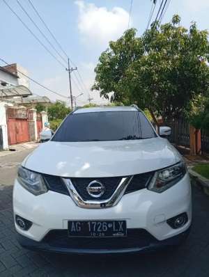 Nissan Xtrail matic 2014 lokasi di  , tersedia melalui melalui situs Olx