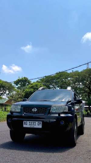 Nissan Xtrail T30 2005 lokasi di  , tersedia melalui melalui situs Olx