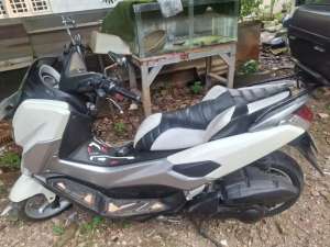 Jual bekas NMAX putih 2016,lokasi di Jakarta Selatan