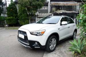 Jual bekas Outlander PX 2013 AT Limited,lokasi di  