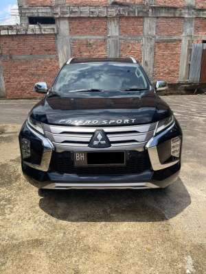 Pajero Sport 4x2 Low KM 38 rb lokasi di  , tersedia melalui melalui situs Olx