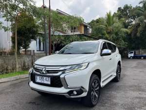 Pajero Sport Dakar 2017 lokasi di  , tersedia melalui melalui situs Olx