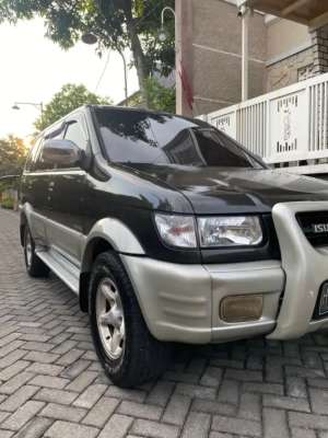 Jual bekas Panther 20022001 LS Turbo istimewa original mulus,lokasi di Semarang Kota