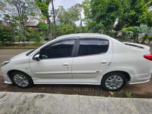 Peugeot 207 2012 Bensin lokasi di  , tersedia melalui melalui situs Olx