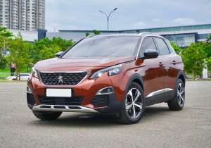 Jual bekas Peugeot 3008 GT Line 1.6 Turbo P84 AT 2018 Oranye Langka Mulus Low DP,lokasi di Jakarta Selatan