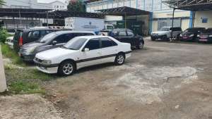 Peugeot 405 1993 Bensin lokasi di  , tersedia melalui melalui situs Olx