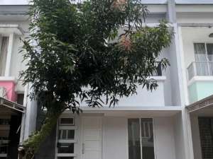 Pondok Hijau Golf Gading Serpong Rumah Hadap Utara lokasi di Tangerang Kab., tersedia melalui melalui situs Olx